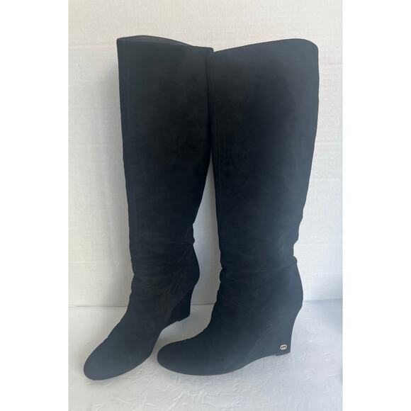 Gucci Black Suede Knee High Wedge Heel Pull On Round Toe Boots 203924 Sz 7.5M - Picture 2 of 13